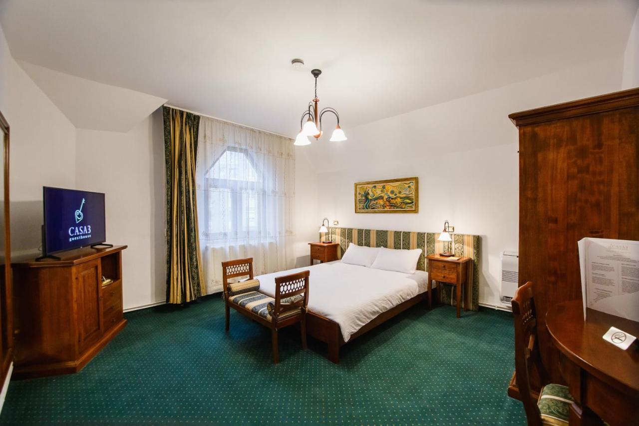 Casa 3 Guesthouse Oradea Exteriör bild