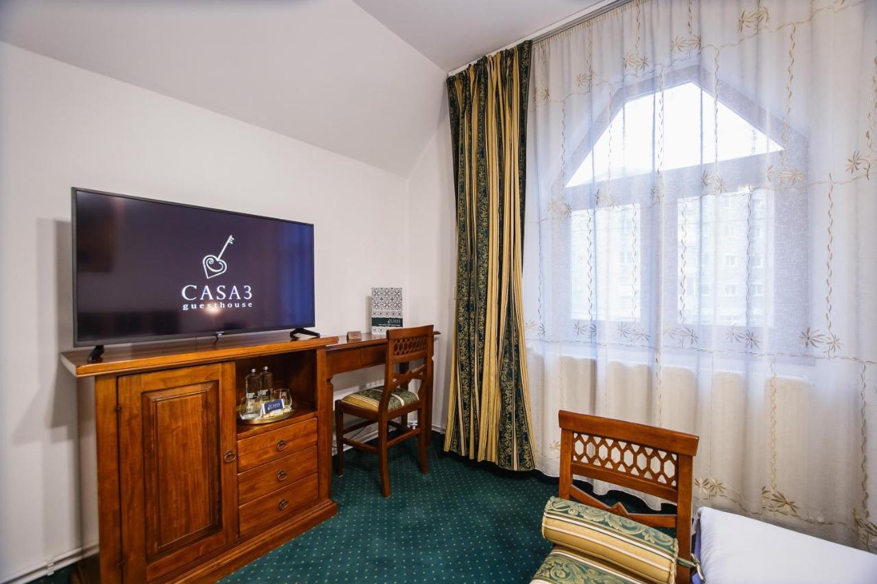 Casa 3 Guesthouse Oradea Exteriör bild