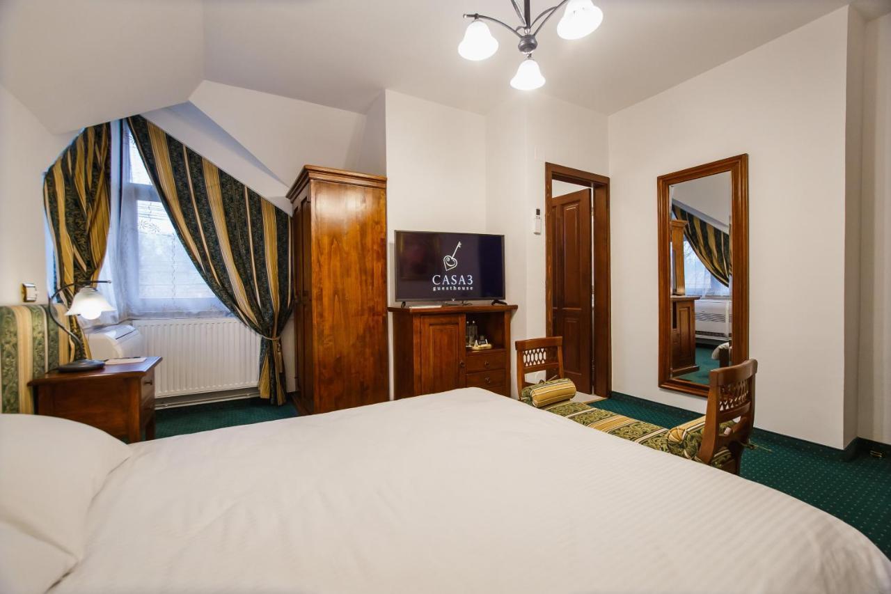 Casa 3 Guesthouse Oradea Exteriör bild